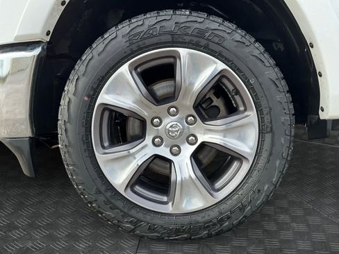 Used 2020 RAM 1500 Laramie image 12