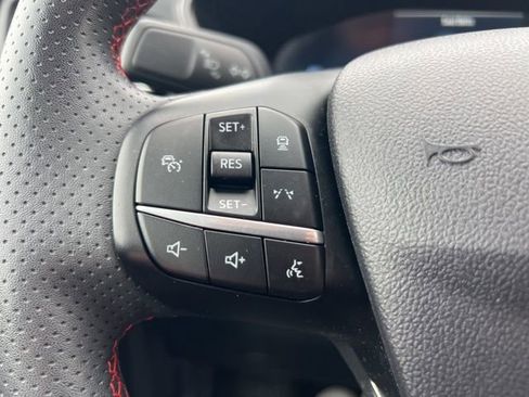 Certified 2023 Ford Escape ST-Line Select w/ Tech Pack #2 image 11