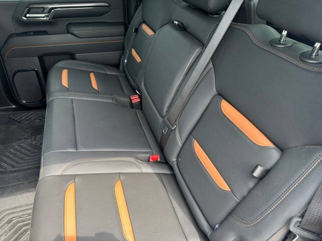 Certified 2024 GMC Sierra 3500 AT4 w/ Technology Package AWD/4WD image 8