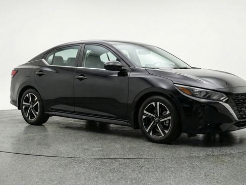 Used 2025 Nissan Sentra SV FWD image 1