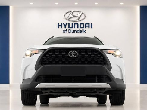 Used 2023 Toyota Corolla Cross LE AWD/4WD image 4