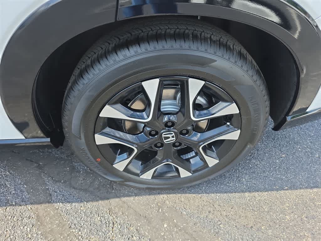 New 2027 Honda HR-V EX-L image 2
