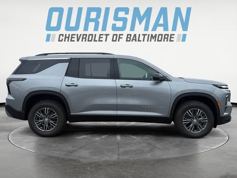 New 2026 Chevrolet Traverse LT w/ Driver Confidence Package image 7