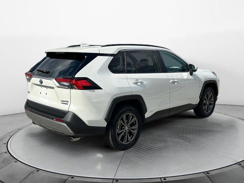 Used 2022 Toyota RAV4 Limited image 7