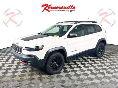 Used 2019 Jeep Cherokee Trailhawk w/ Comfort/Convenience Group image 3