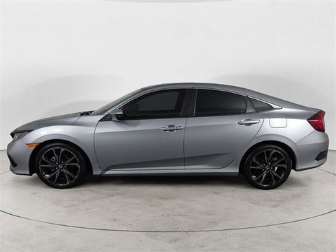 Used 2020 Honda Civic Sport image 2