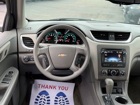 Used 2017 Chevrolet Traverse LS image 7