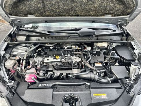 Used 2024 Toyota Prius LE image 33