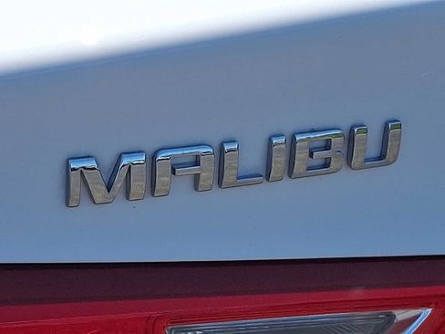 Used 2024 Chevrolet Malibu LT FWD image 30