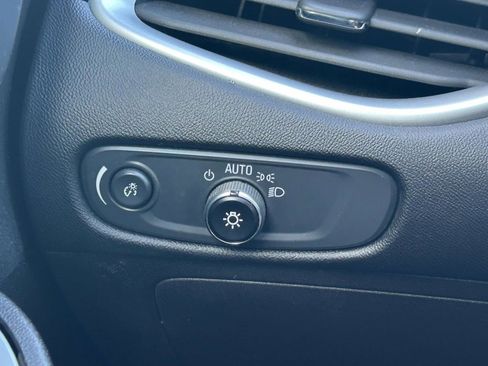 Used 2024 Chevrolet Malibu LT image 21