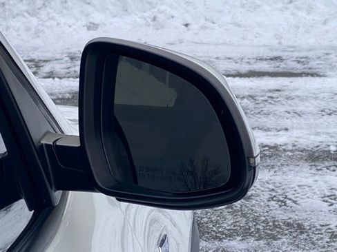 Used 2017 BMW X3 xDrive28i image 16