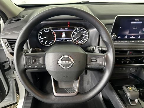 Certified 2025 Nissan Rogue S image 14