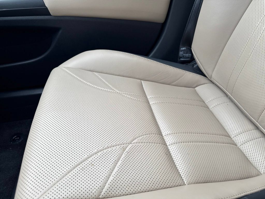 Used 2019 Lexus ES 300h FWD image 15