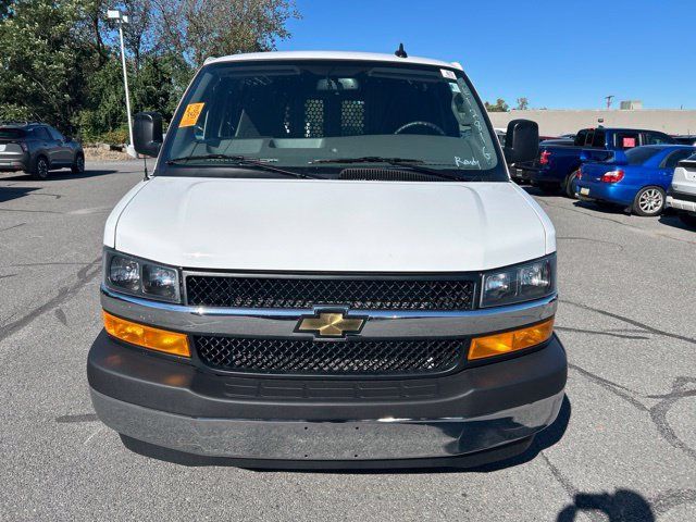 Used 2025 Chevrolet Express 2500 w/ Driver Convenience Package RWD image 12