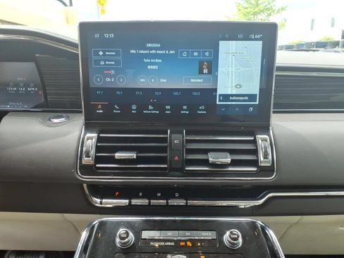 Used 2024 Lincoln Navigator Black Label AWD/4WD image 26