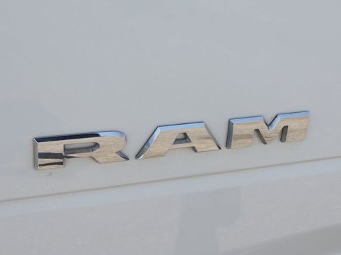 Used 2022 RAM 3500 Tradesman w/ Chrome Appearance Group AWD/4WD image 57