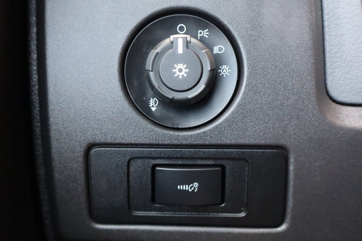 Used 2013 Ford F150 XLT w/ Luxury Equipment Group AWD/4WD image 28