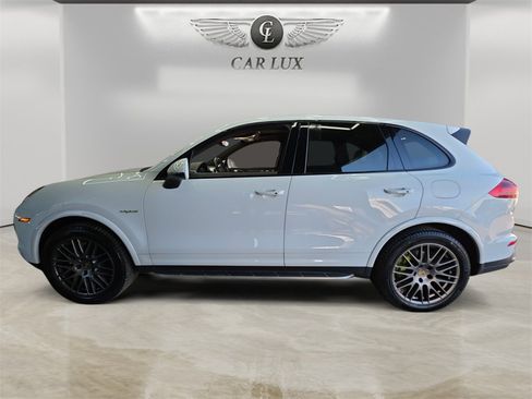 Used 2017 Porsche Cayenne S Platinum w/ Premium Package Plus (Pjy) image 2