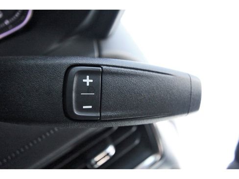 Used 2020 GMC Sierra 1500 Elevation w/ Elevation Value Package image 23