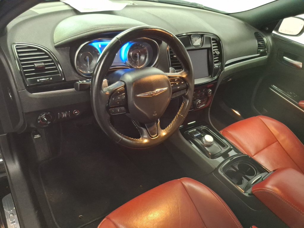 Used 2021 Chrysler 300 S w/ S Model Appearance Package RWD image 17