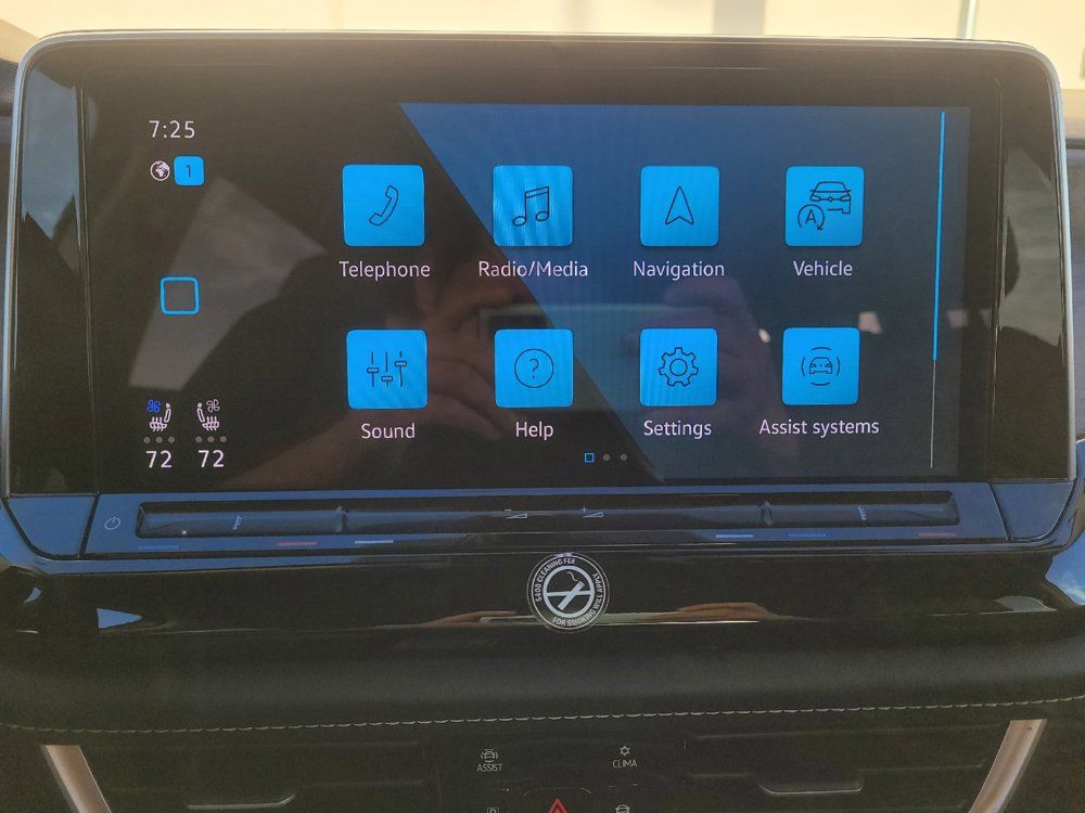 Used 2024 Volkswagen Atlas SE FWD image 25