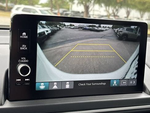 Used 2025 Honda Pilot EX-L image 33