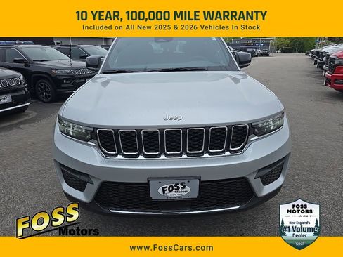 New 2025 Jeep Grand Cherokee Laredo X image 2