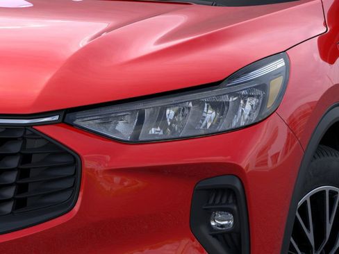 New 2024 Ford Escape SE image 18