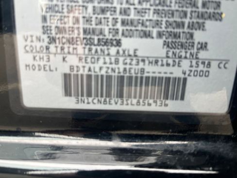 Used 2025 Nissan Versa SV FWD image 28