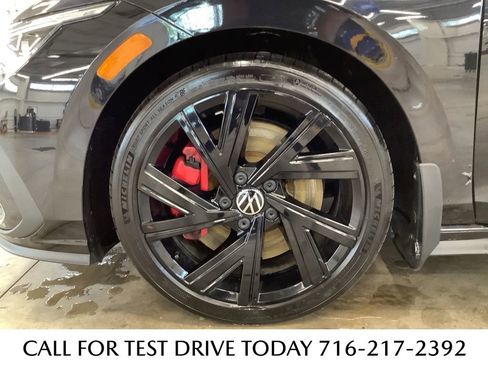 Used 2023 Volkswagen GTI SE FWD image 21