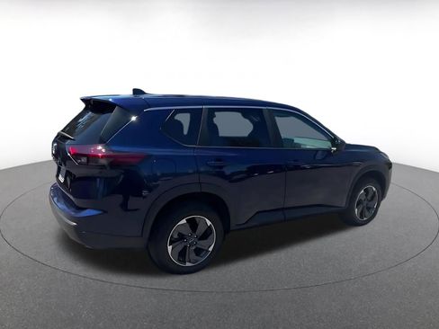 Used 2025 Nissan Rogue SV FWD image 15