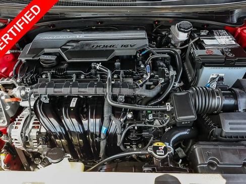 Certified 2024 Hyundai Elantra Limited FWD image 12