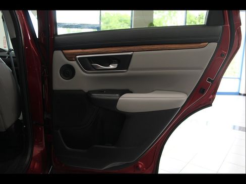 Used 2020 Honda CR-V Touring image 18