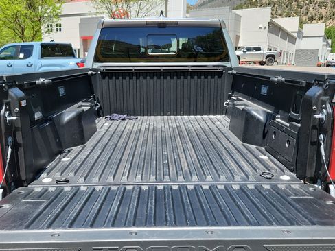 Used 2025 Toyota Tacoma TRD Off-Road w/ TRD Off Road Premium Package AWD/4WD image 12