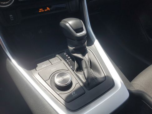 Used 2024 Toyota RAV4 SE AWD/4WD image 29