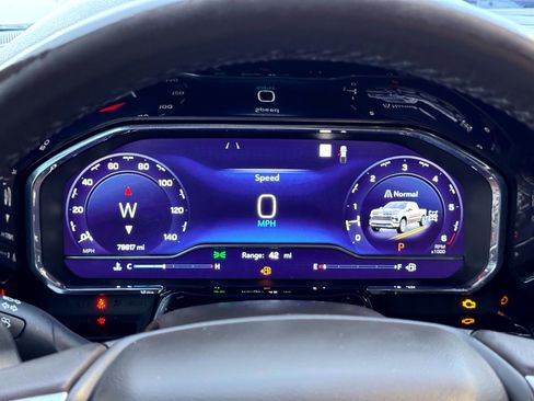 Used 2023 Chevrolet Silverado 1500 LTZ w/ Technology Package image 27