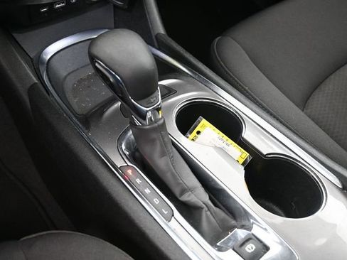 Used 2023 Chevrolet Malibu LT image 24