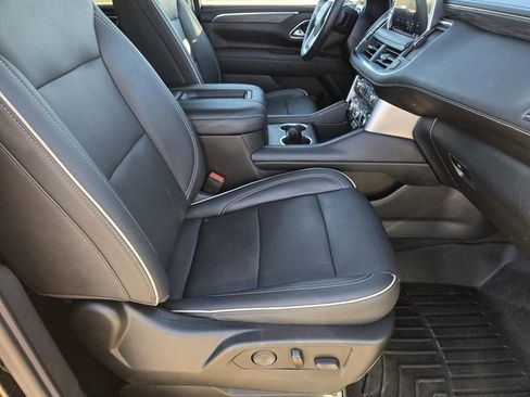 Used 2021 GMC Yukon SLT w/ SLT Premium Package image 11