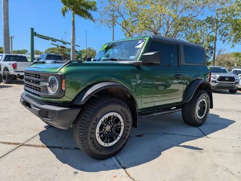 Certified 2023 Ford Bronco 2-Door w/ Sasquatch Package AWD/4WD image 3