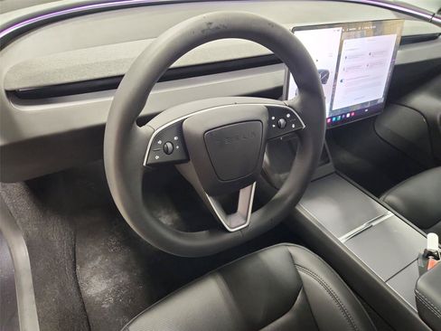 Used 2025 Tesla Model 3 Long Range RWD image 10