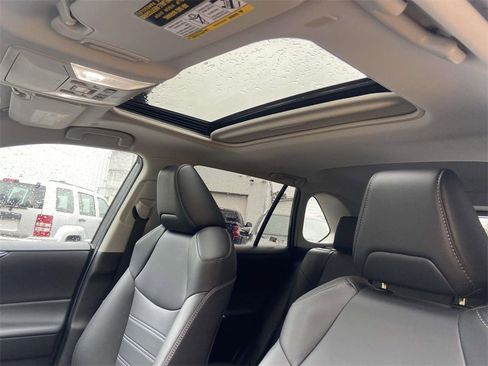 Used 2024 Toyota RAV4 XLE Premium image 18