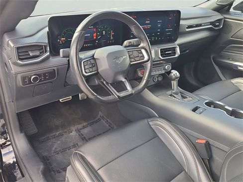 Used 2025 Ford Mustang Premium image 14