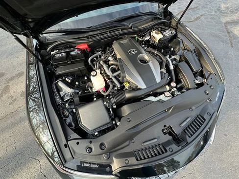 Used 2023 Lexus IS 300 w/ Premium Package image 32