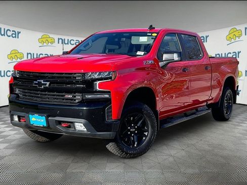 Used 2021 Chevrolet Silverado 1500 LT Trail Boss w/ Convenience Package II AWD/4WD image 3