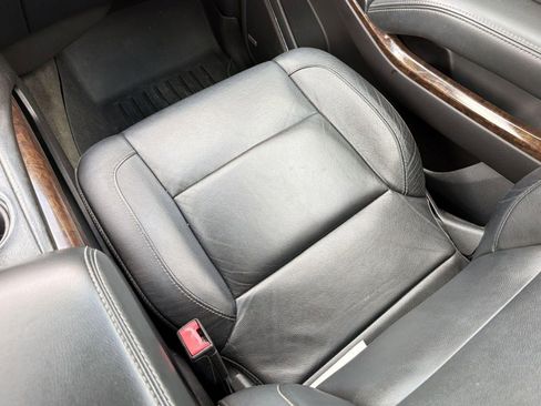 Used 2015 Chevrolet Tahoe LT image 29