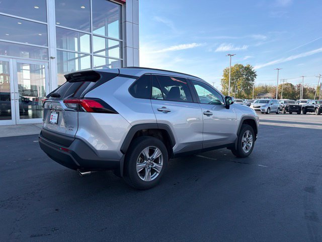 Used 2025 Toyota RAV4 XLE w/ Convenience Package AWD/4WD image 7