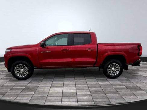 Used 2024 Chevrolet Colorado LT w/ LT Convenience Package RWD image 4