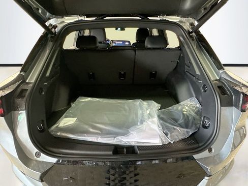 New 2026 Chevrolet Equinox EV RS FWD image 28