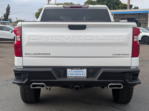 New 2026 Chevrolet Silverado 1500 Custom Trail Boss AWD/4WD image 9