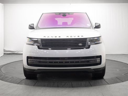Used 2023 Land Rover Range Rover SE AWD/4WD image 8